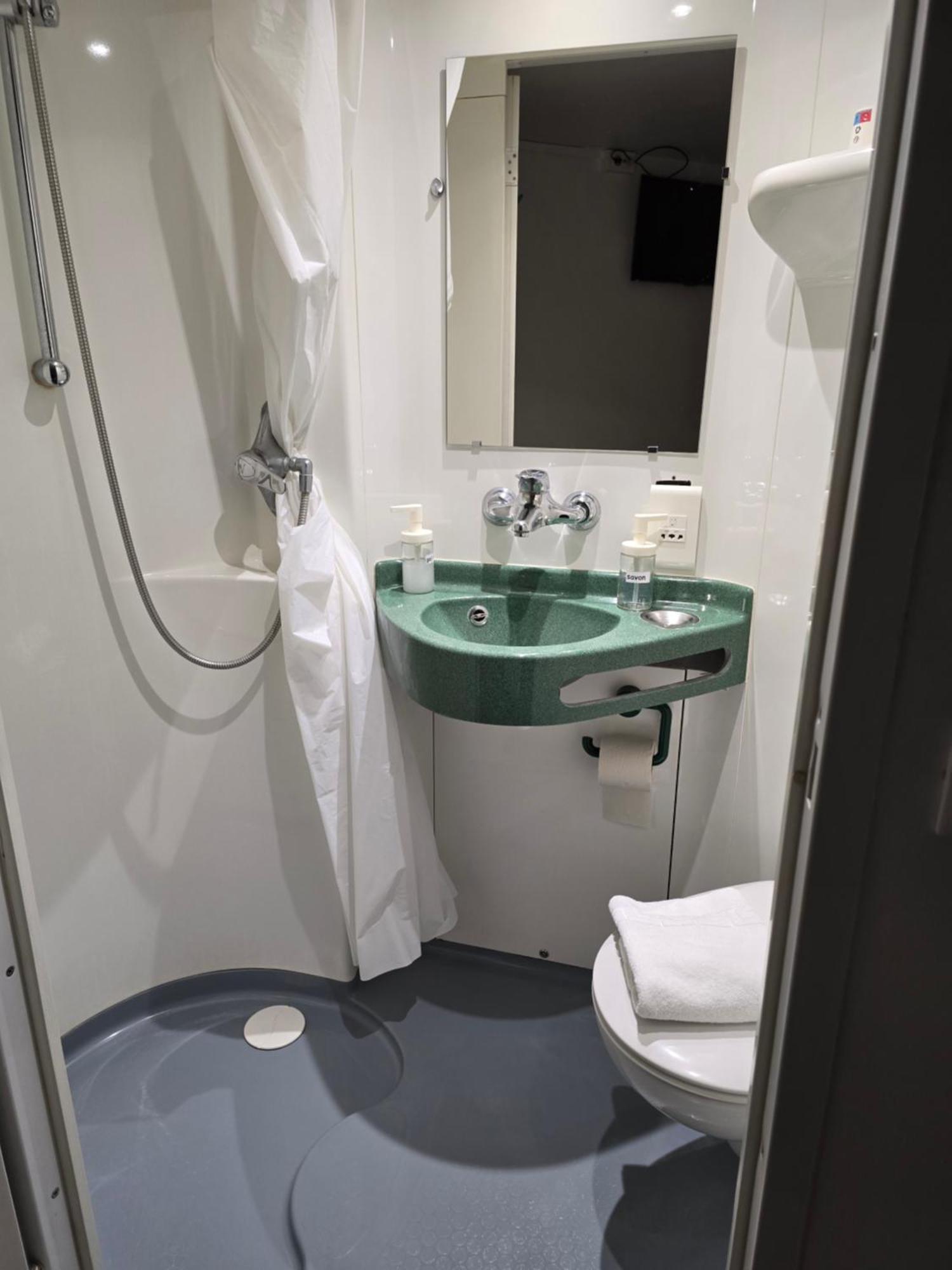 Brit Hotel Essentiel Poitiers Gare Du Futuroscope Jaunay-Clan Zewnętrze zdjęcie