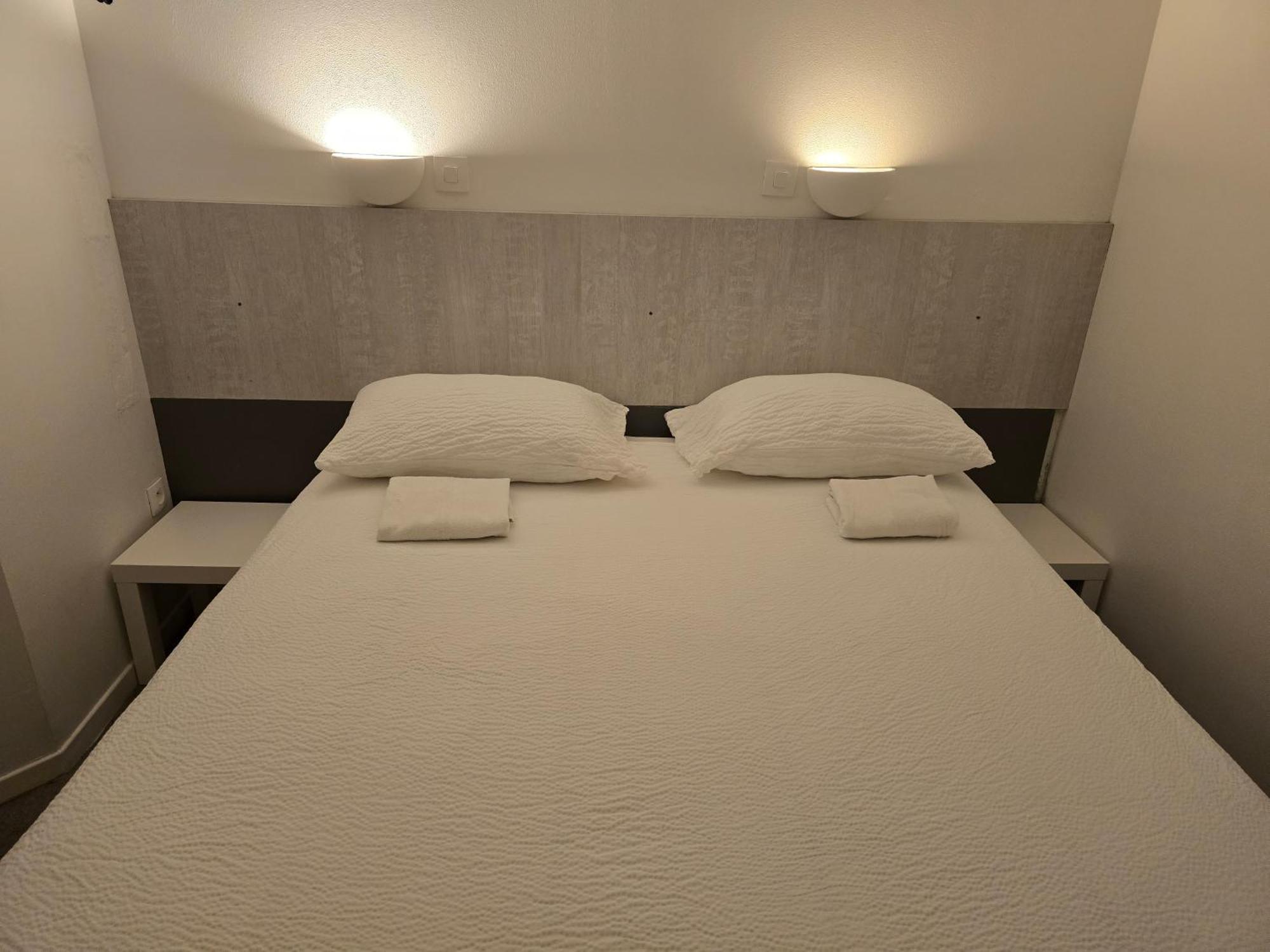 Brit Hotel Essentiel Poitiers Gare Du Futuroscope Jaunay-Clan Zewnętrze zdjęcie