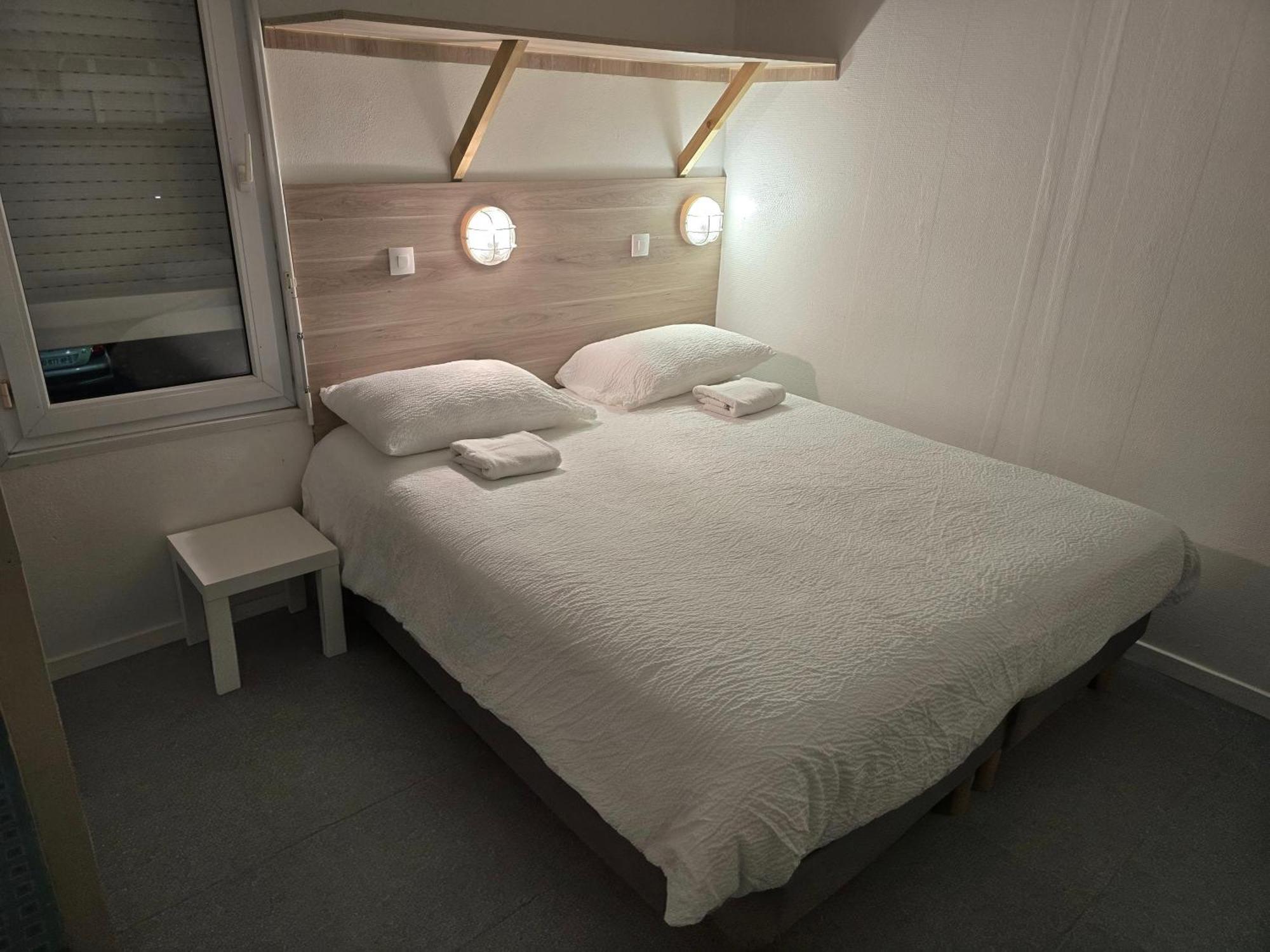 Brit Hotel Essentiel Poitiers Gare Du Futuroscope Jaunay-Clan Zewnętrze zdjęcie